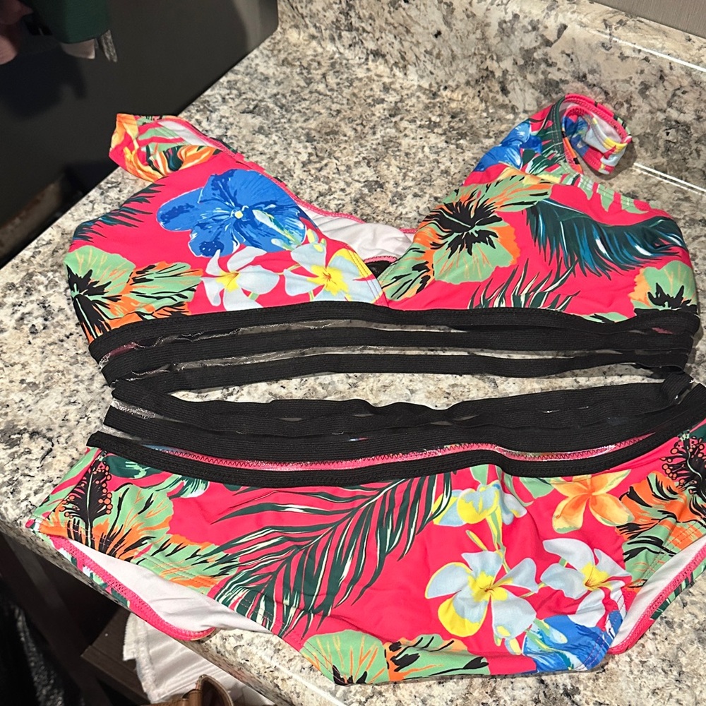 Hilinker Tropical Floral Bikini Swim Set